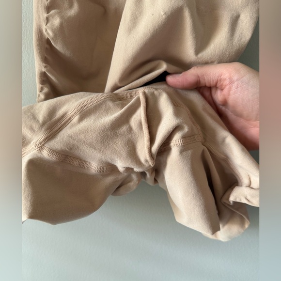 Skims Maternity SCULPTING BODYSUIT MID THIGH SZ 2X/3X - Picture 7 of 9